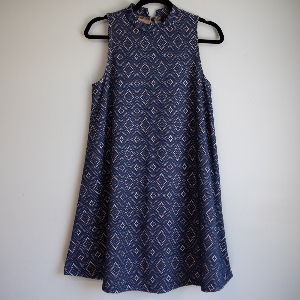 Everly blue geometric lace shift dress-S